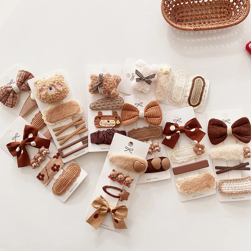 4-Piece Minimalist Girls' Hair Clip Kit